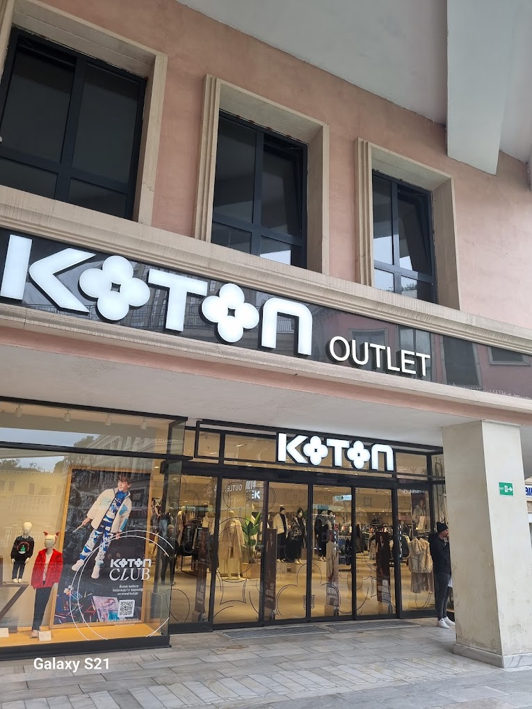 İSTANBUL VENEZİA AVM KOTON